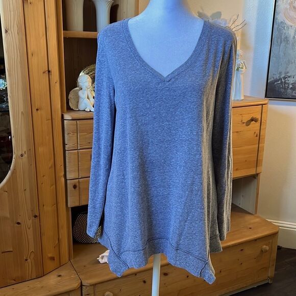 Style & CO COTTON BLEND BLUE TOP - Picture 2 of 8